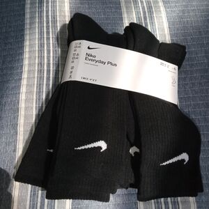 Nike Everyday Plus Black Socks